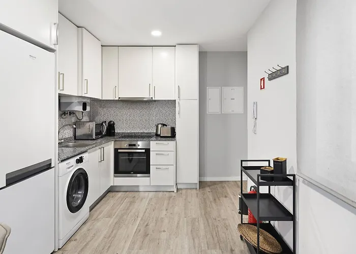 Gloria's House * אבאירו