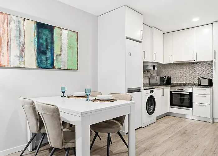 Gloria's House * אבאירו